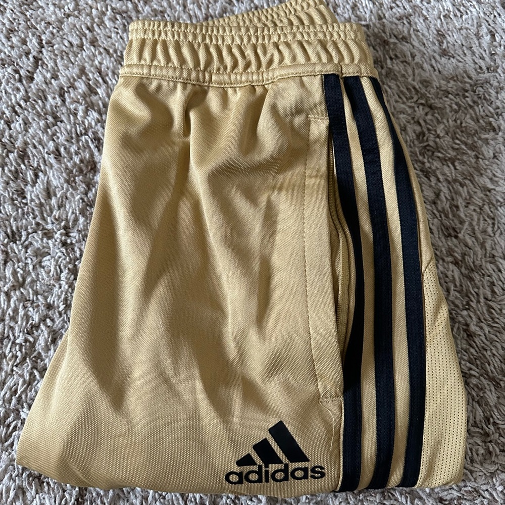 sweatpants